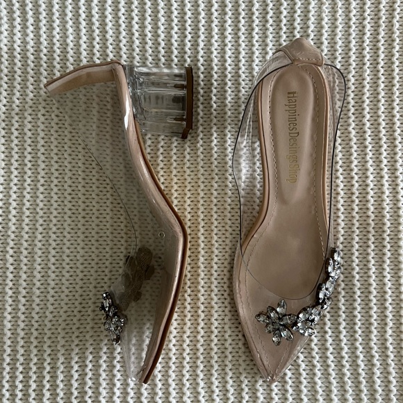 Clear two inch heels with broach - Picture 4 of 4